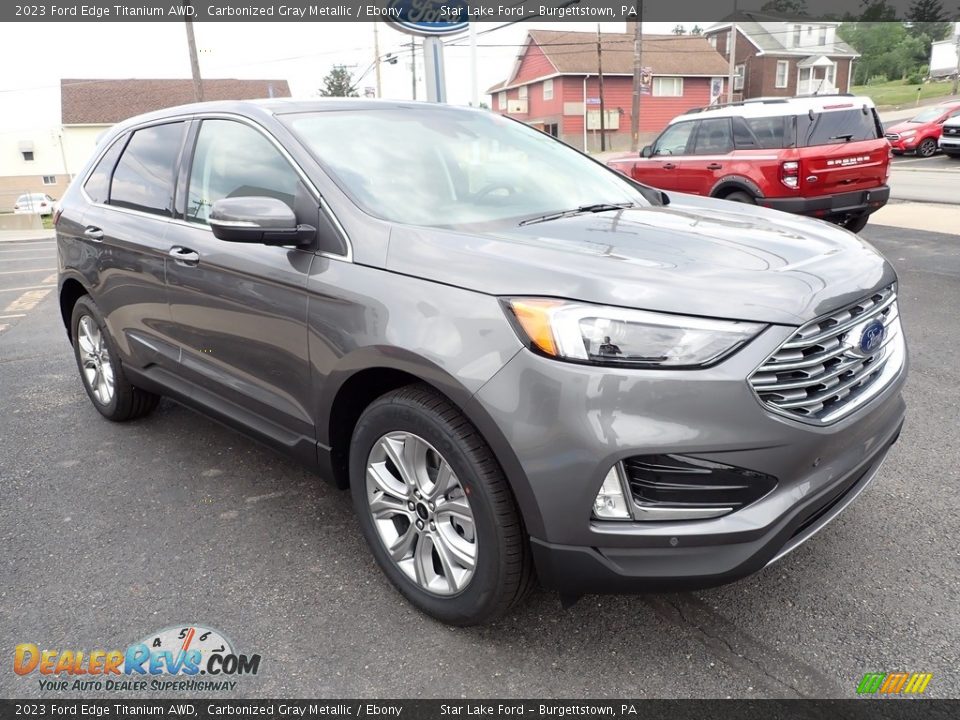 Front 3/4 View of 2023 Ford Edge Titanium AWD Photo #7