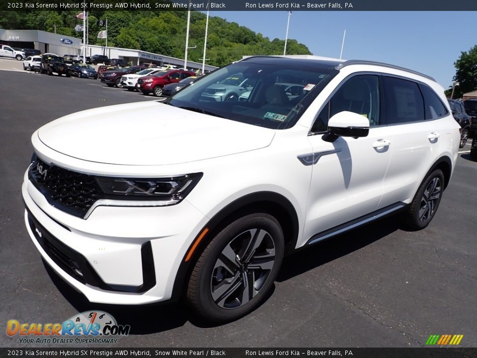 Front 3/4 View of 2023 Kia Sorento Hybrid SX Prestige AWD Hybrid Photo #4