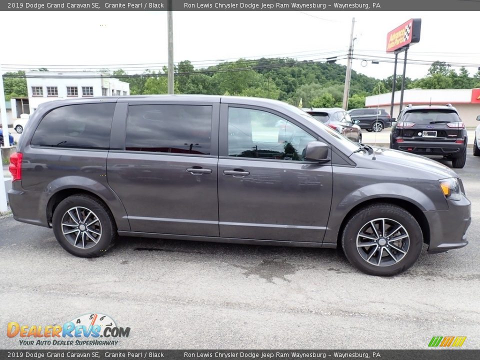 2019 Dodge Grand Caravan SE Granite Pearl / Black Photo #7