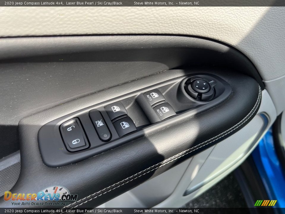 Door Panel of 2020 Jeep Compass Latitude 4x4 Photo #13