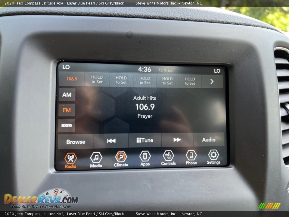 Controls of 2020 Jeep Compass Latitude 4x4 Photo #22