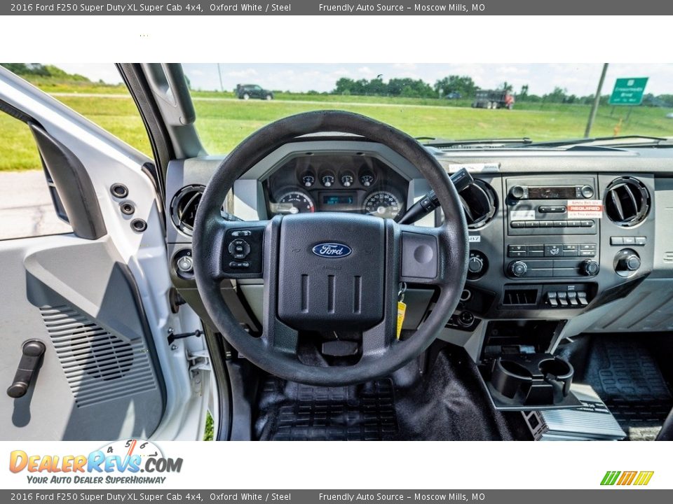 2016 Ford F250 Super Duty XL Super Cab 4x4 Oxford White / Steel Photo #10