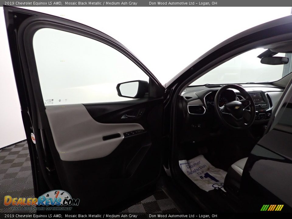 2019 Chevrolet Equinox LS AWD Mosaic Black Metallic / Medium Ash Gray Photo #10