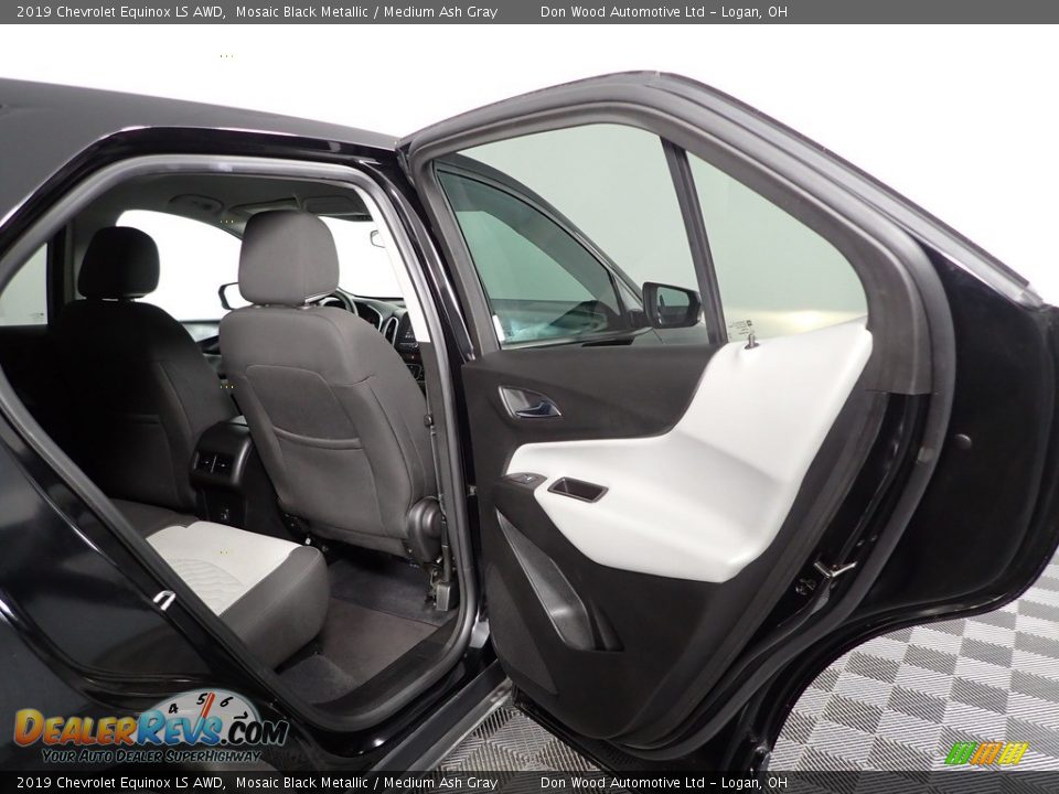 2019 Chevrolet Equinox LS AWD Mosaic Black Metallic / Medium Ash Gray Photo #26
