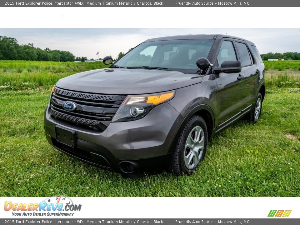 Front 3/4 View of 2015 Ford Explorer Police Interceptor 4WD Photo #7