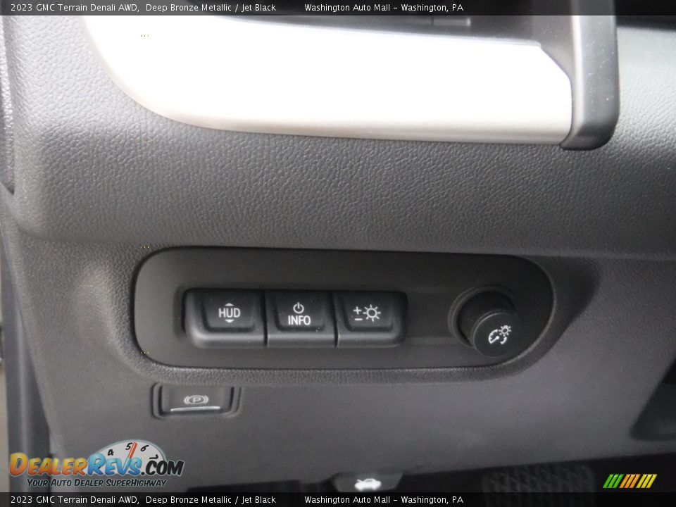 Controls of 2023 GMC Terrain Denali AWD Photo #19