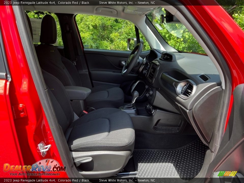 2023 Jeep Renegade Latitude 4x4 Colorado Red / Black Photo #16