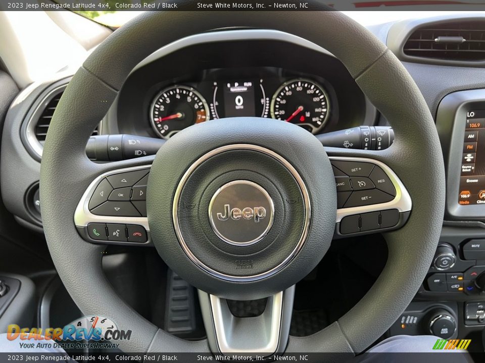 2023 Jeep Renegade Latitude 4x4 Steering Wheel Photo #18