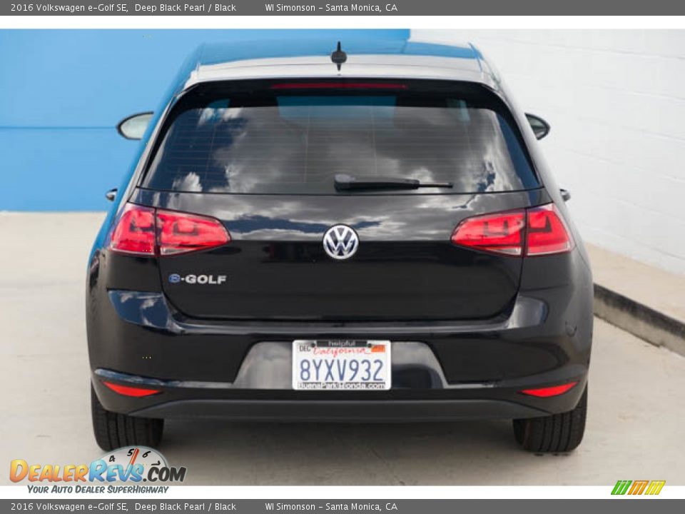 2016 Volkswagen e-Golf SE Deep Black Pearl / Black Photo #11