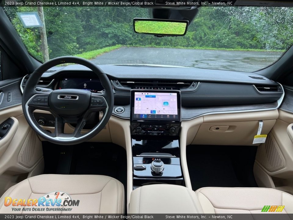 Dashboard of 2023 Jeep Grand Cherokee L Limited 4x4 Photo #20