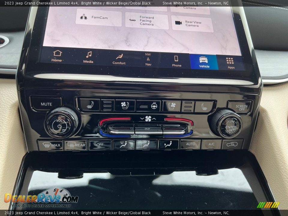 Controls of 2023 Jeep Grand Cherokee L Limited 4x4 Photo #28