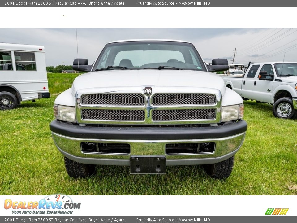 2001 Dodge Ram 2500 ST Regular Cab 4x4 Bright White / Agate Photo #8