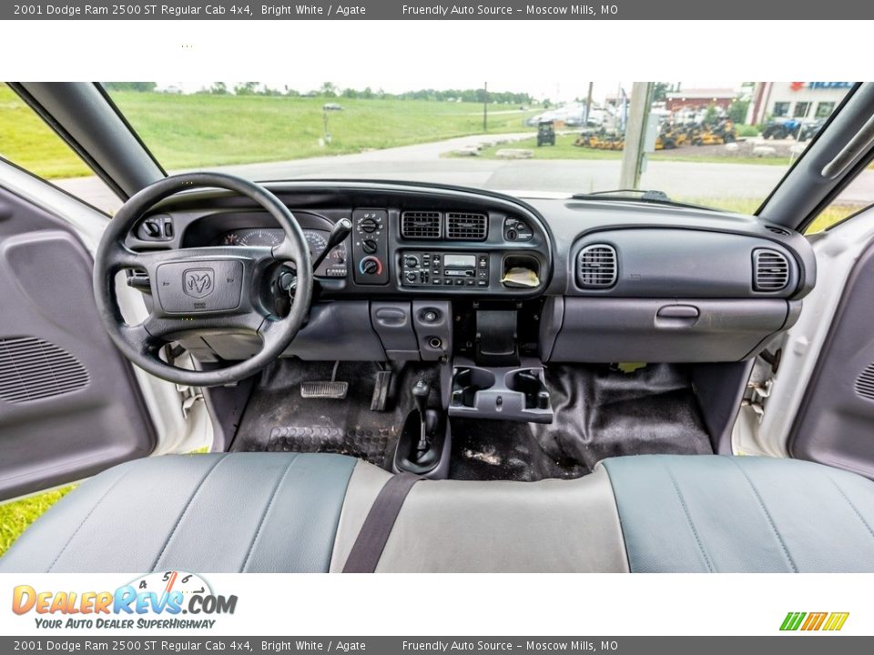 Dashboard of 2001 Dodge Ram 2500 ST Regular Cab 4x4 Photo #9