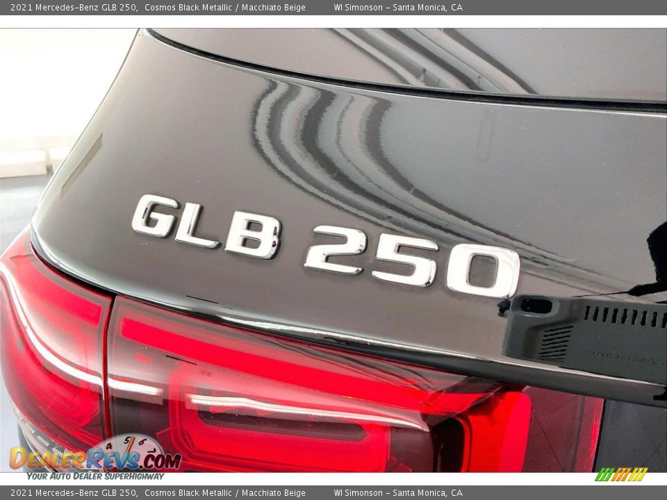 2021 Mercedes-Benz GLB 250 Cosmos Black Metallic / Macchiato Beige Photo #31