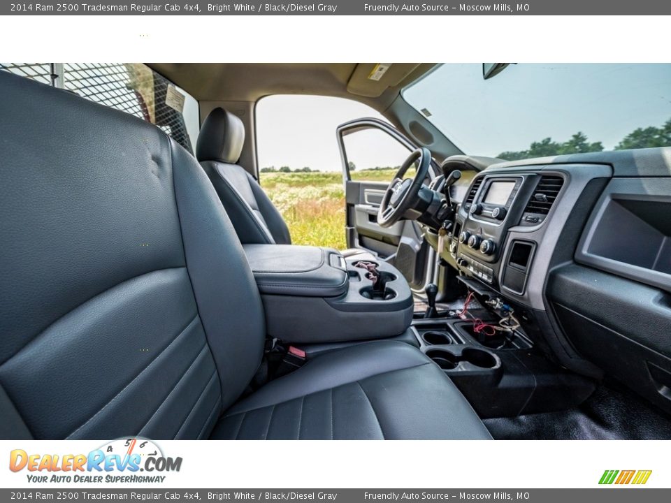 2014 Ram 2500 Tradesman Regular Cab 4x4 Bright White / Black/Diesel Gray Photo #16