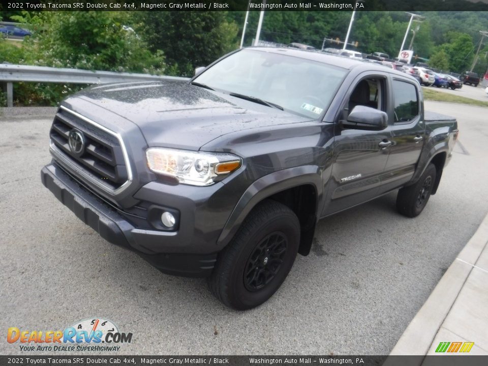 2022 Toyota Tacoma SR5 Double Cab 4x4 Magnetic Gray Metallic / Black Photo #16