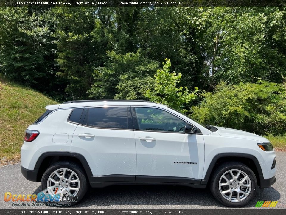 Bright White 2023 Jeep Compass Latitude Lux 4x4 Photo #5