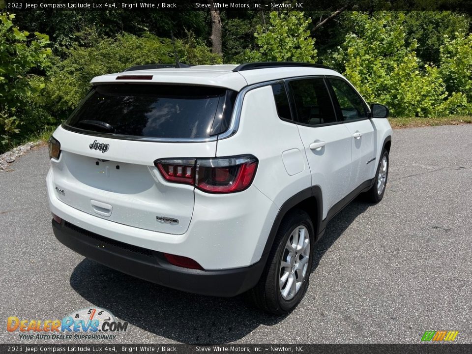 2023 Jeep Compass Latitude Lux 4x4 Bright White / Black Photo #6