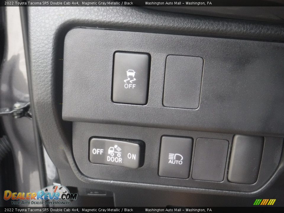 2022 Toyota Tacoma SR5 Double Cab 4x4 Magnetic Gray Metallic / Black Photo #29