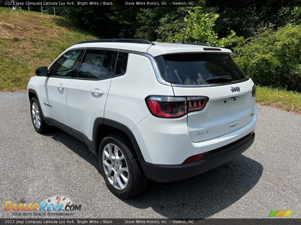 2023 Jeep Compass Latitude Lux 4x4 Bright White / Black Photo #8