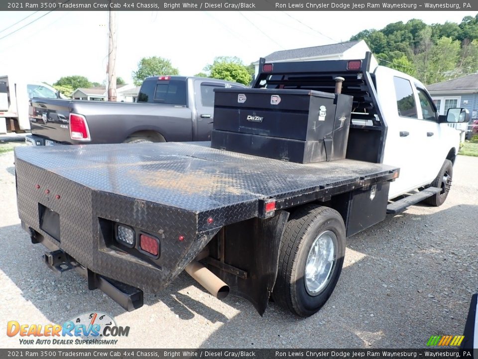 2021 Ram 3500 Tradesman Crew Cab 4x4 Chassis Bright White / Diesel Gray/Black Photo #3