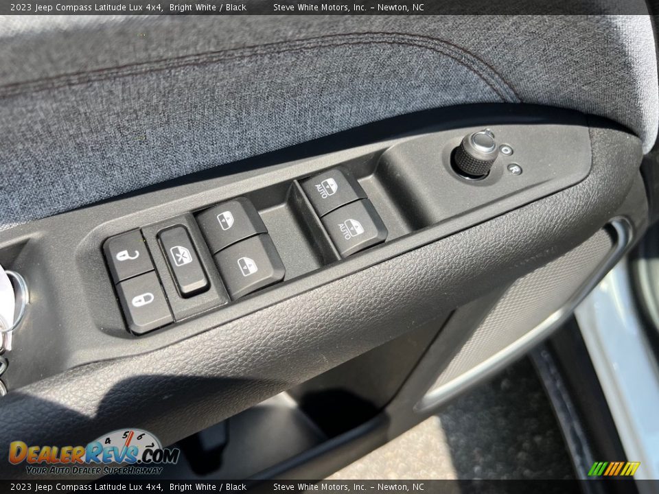 Door Panel of 2023 Jeep Compass Latitude Lux 4x4 Photo #11