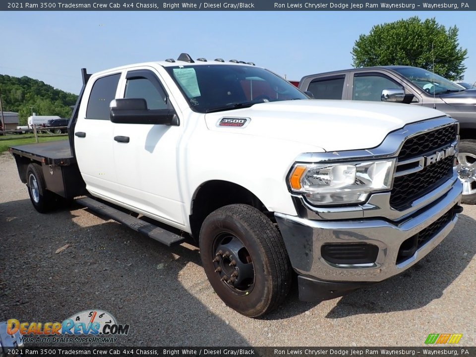 2021 Ram 3500 Tradesman Crew Cab 4x4 Chassis Bright White / Diesel Gray/Black Photo #4