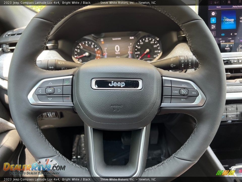 2023 Jeep Compass Latitude Lux 4x4 Steering Wheel Photo #18