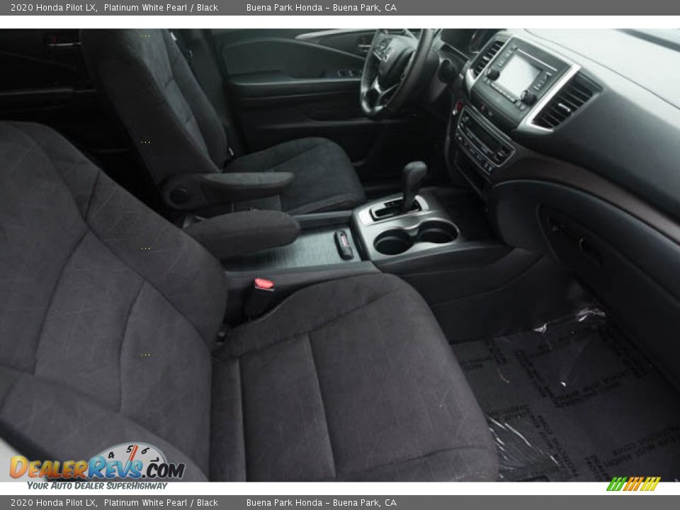 Front Seat of 2020 Honda Pilot LX Photo #27