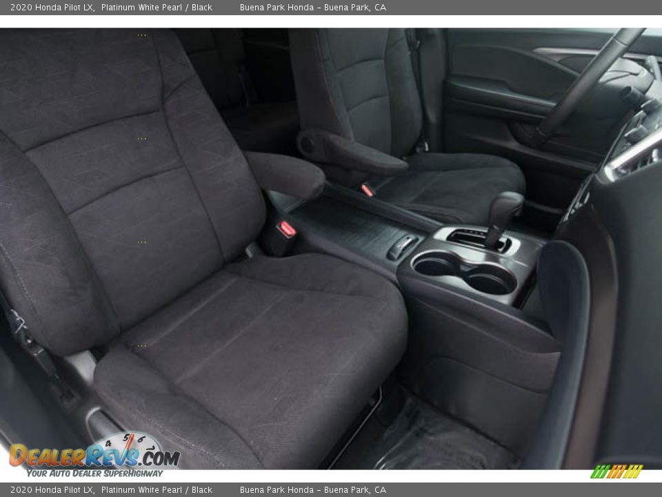 Front Seat of 2020 Honda Pilot LX Photo #28