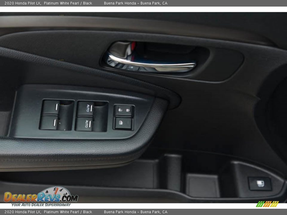 Door Panel of 2020 Honda Pilot LX Photo #33