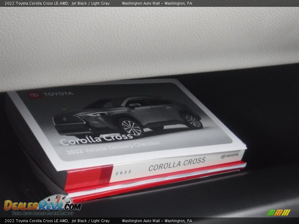 Books/Manuals of 2022 Toyota Corolla Cross LE AWD Photo #31