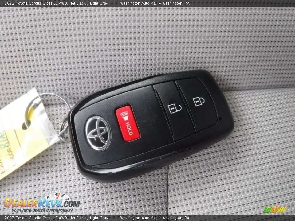 Keys of 2022 Toyota Corolla Cross LE AWD Photo #32