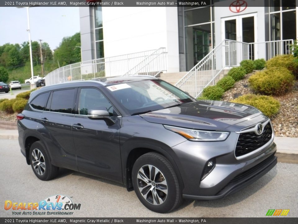 2021 Toyota Highlander XLE AWD Magnetic Gray Metallic / Black Photo #1