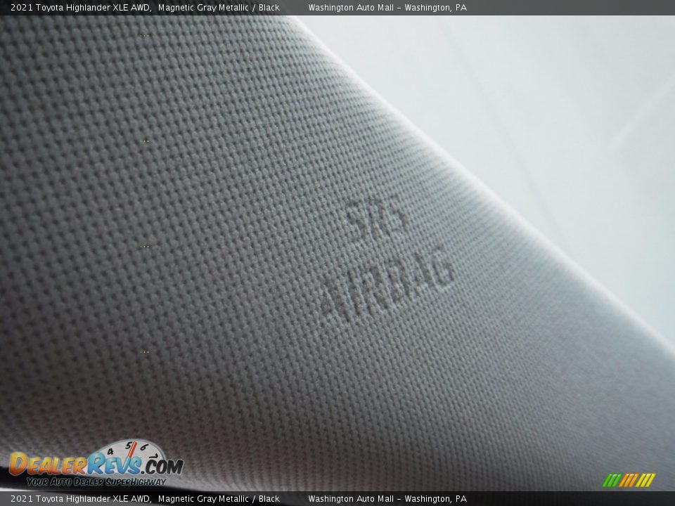 2021 Toyota Highlander XLE AWD Magnetic Gray Metallic / Black Photo #26
