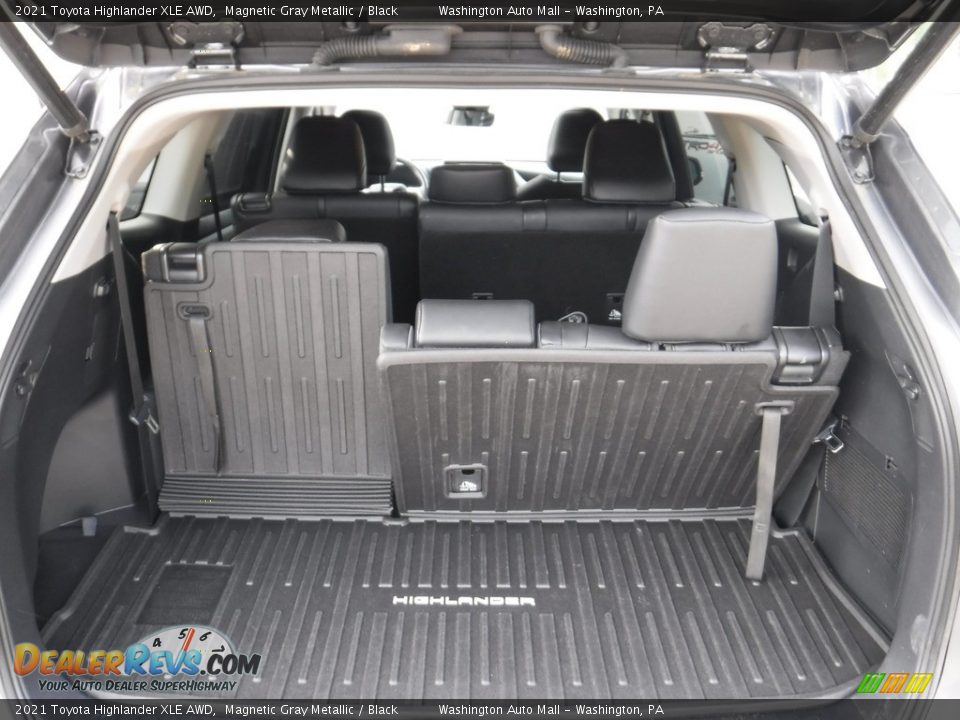 2021 Toyota Highlander XLE AWD Magnetic Gray Metallic / Black Photo #35