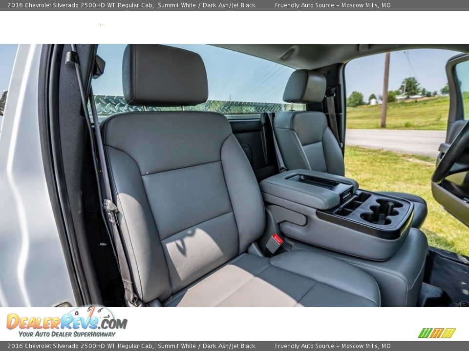 Front Seat of 2016 Chevrolet Silverado 2500HD WT Regular Cab Photo #15