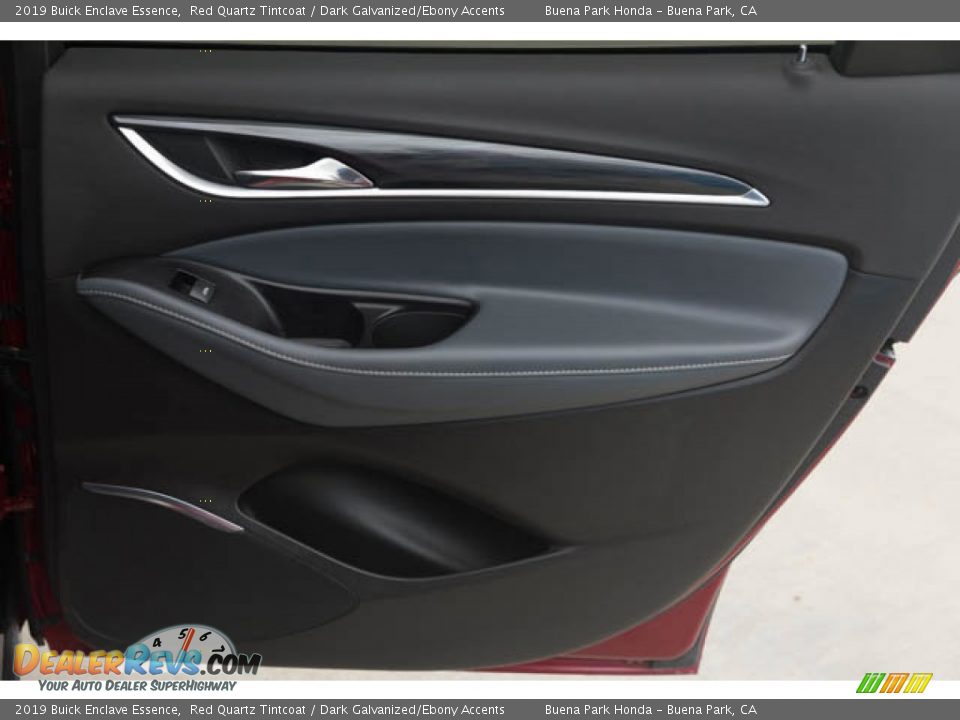 Door Panel of 2019 Buick Enclave Essence Photo #33