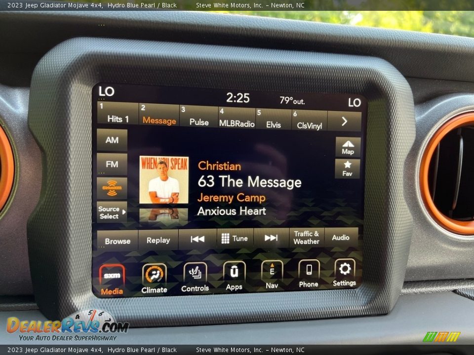 Controls of 2023 Jeep Gladiator Mojave 4x4 Photo #21