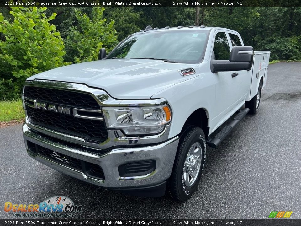 2023 Ram 2500 Tradesman Crew Cab 4x4 Chassis Bright White / Diesel Gray/Black Photo #2