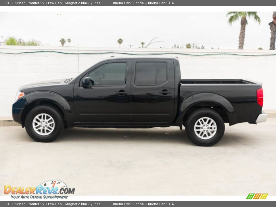 Magnetic Black 2017 Nissan Frontier SV Crew Cab Photo #10