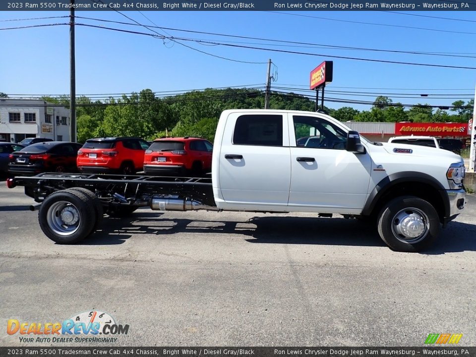 2023 Ram 5500 Tradesman Crew Cab 4x4 Chassis Bright White / Diesel Gray/Black Photo #6