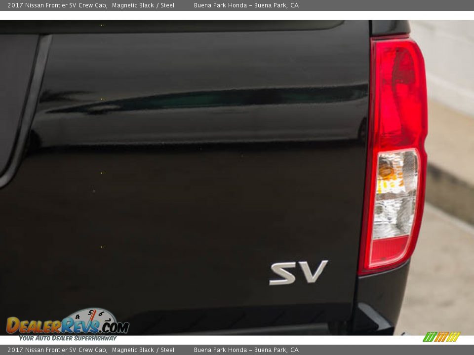2017 Nissan Frontier SV Crew Cab Logo Photo #14