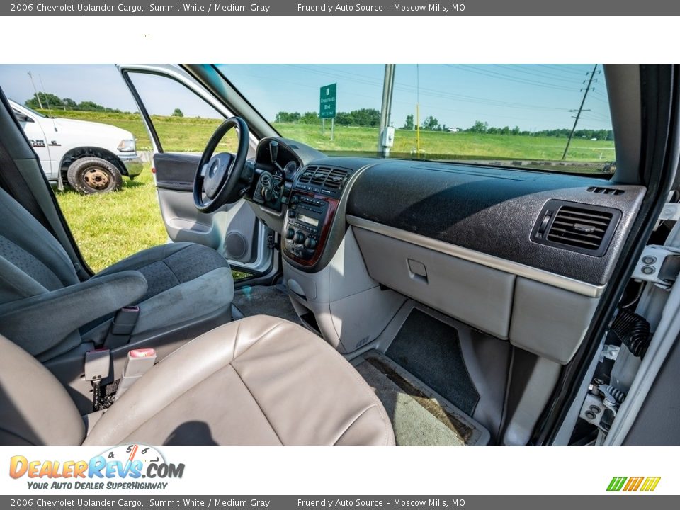 2006 Chevrolet Uplander Cargo Summit White / Medium Gray Photo #17