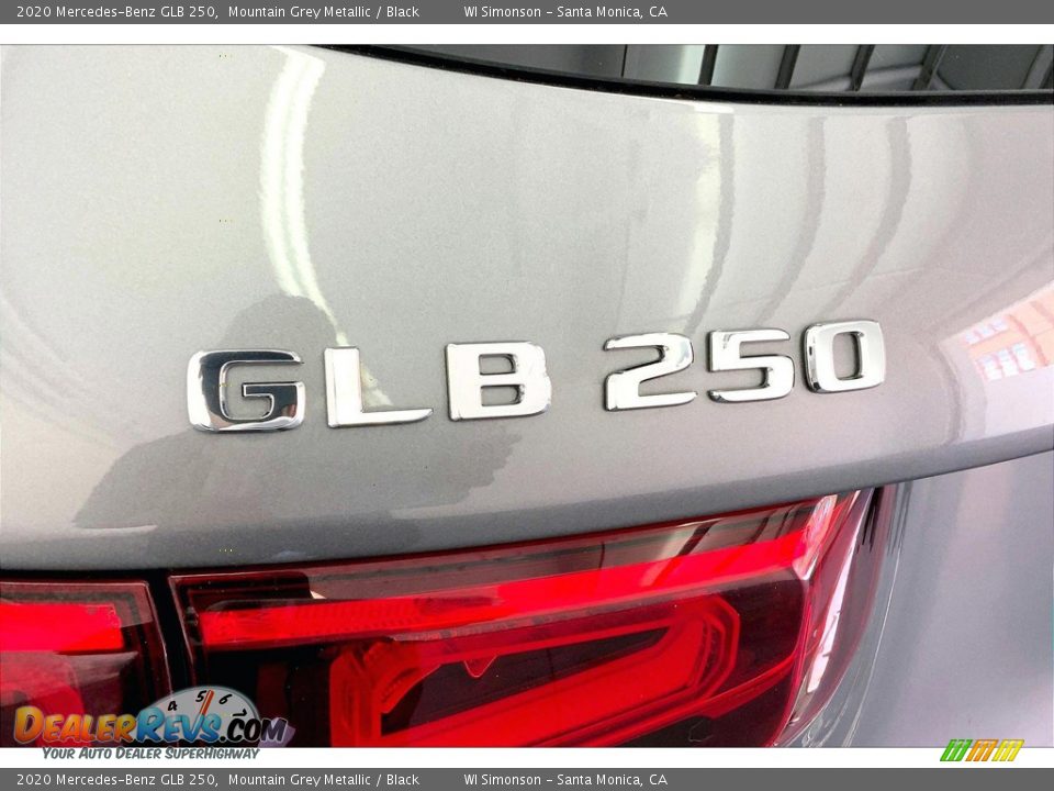 2020 Mercedes-Benz GLB 250 Mountain Grey Metallic / Black Photo #31