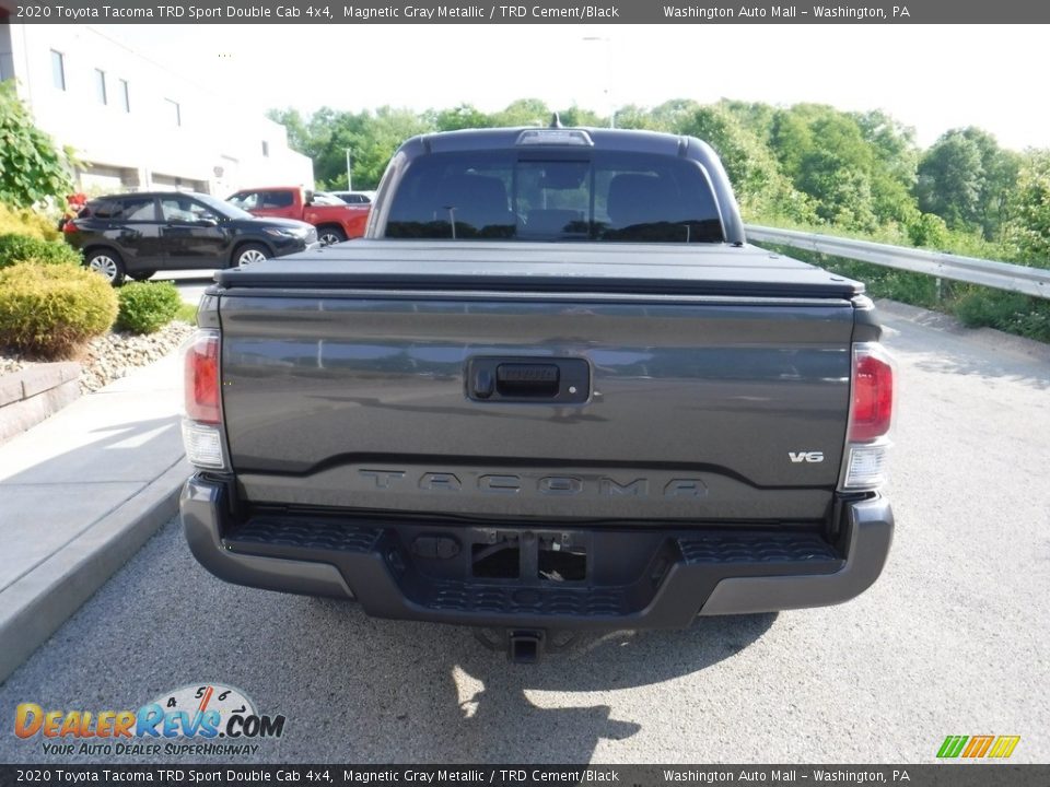 2020 Toyota Tacoma TRD Sport Double Cab 4x4 Magnetic Gray Metallic / TRD Cement/Black Photo #17