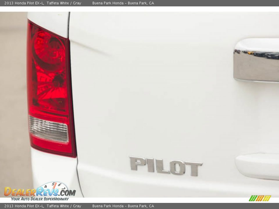 2013 Honda Pilot EX-L Taffeta White / Gray Photo #10