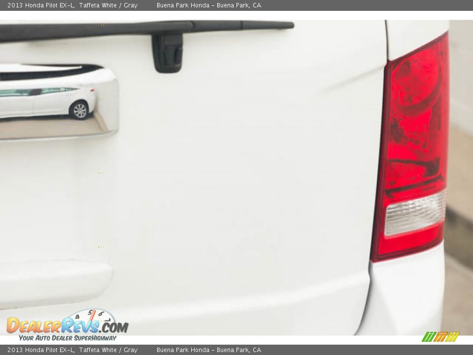 2013 Honda Pilot EX-L Taffeta White / Gray Photo #11