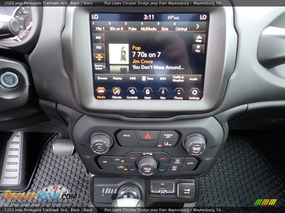 Controls of 2023 Jeep Renegade Trailhawk 4x4 Photo #20