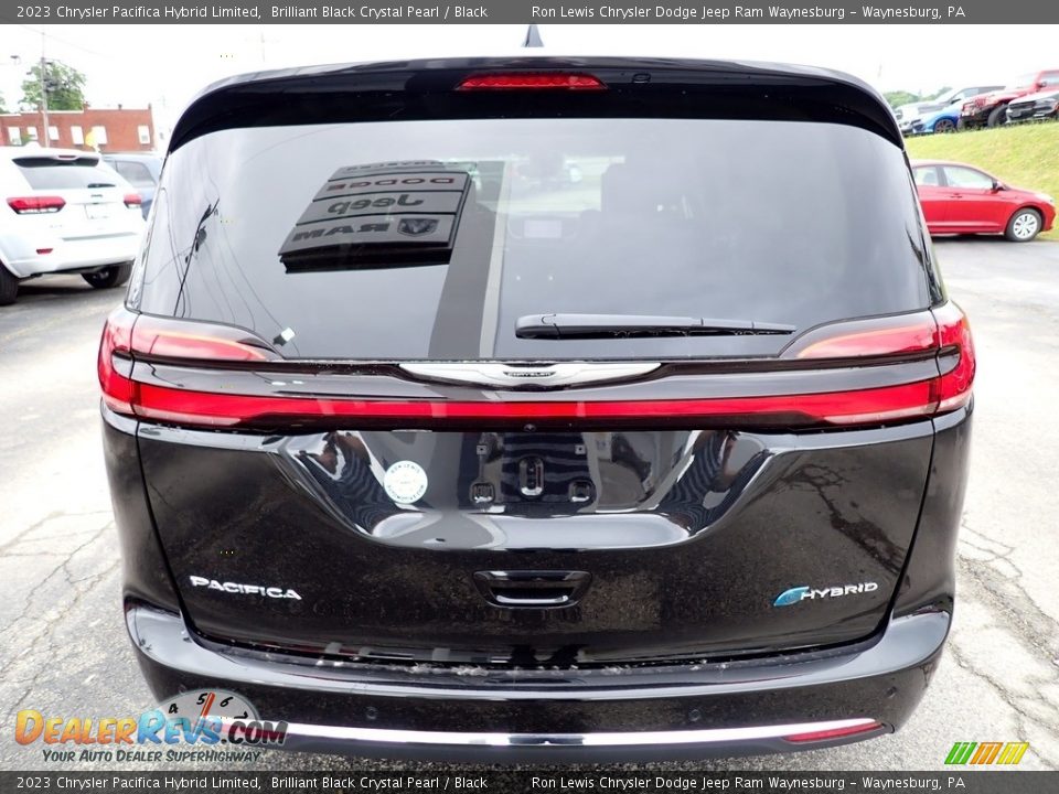 2023 Chrysler Pacifica Hybrid Limited Brilliant Black Crystal Pearl / Black Photo #4